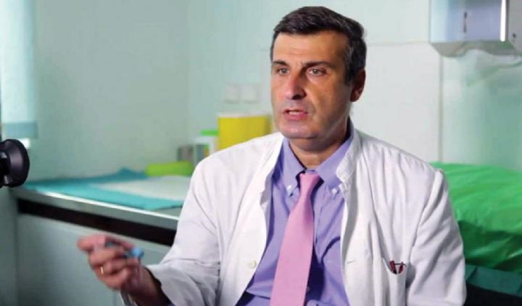 7 στους 10 θανάτους αποτρέπονται από τη χορήγηση αντιικών φαρμάκων, λέει ο καθηγητής Στυλιανός Λουκίδης 