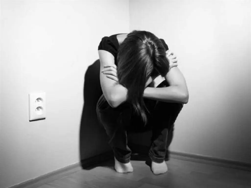 Ενδοοικογενειακή Βία: «Καμία γυναίκα δεν πρέπει να υπομένει στα χέρια του κακοποιητή της» αναφέρει εκπρόσωπος της ΕΛ.ΑΣ