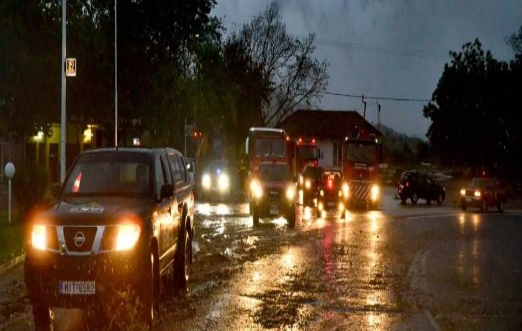  Όσα πρέπει να γνωρίζουμε όταν οδηγούμε σε συνθήκες κακοκαιρίας