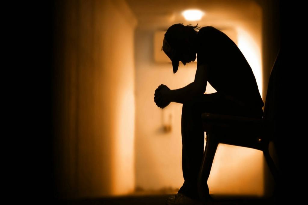 Συναισθηματικές προκλήσεις που αντιμετωπίζουν επιζώντες απόπειρας αυτοκτονίας