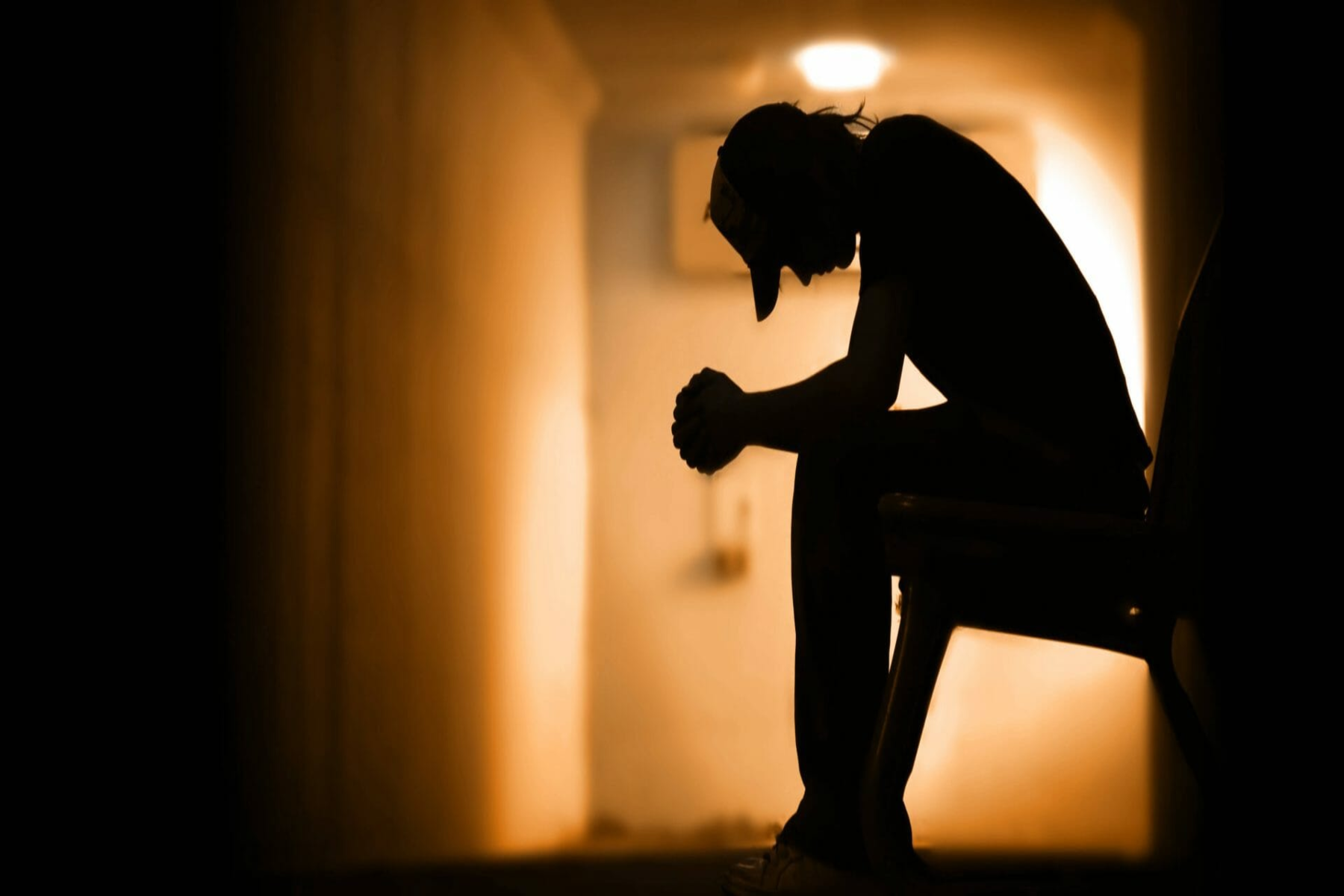 Αυτοκτονία στατιστική: Συναισθηματικές προκλήσεις που αντιμετωπίζουν επιζώντες απόπειρας αυτοκτονίας