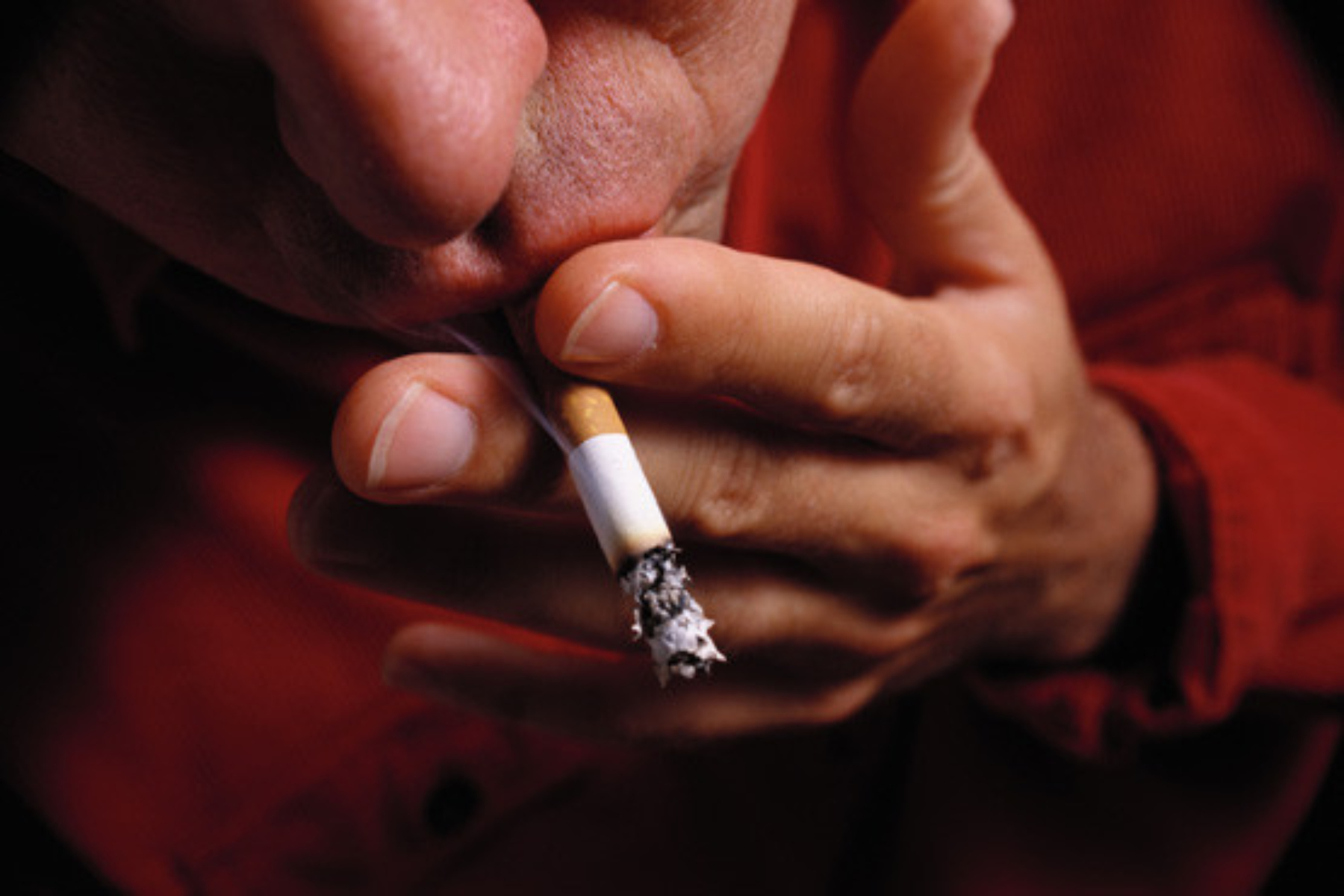 Καρκίνος κάπνισμα: Πώς το κάπνισμα συνδέεται με την εμφάνιση καρκίνου;