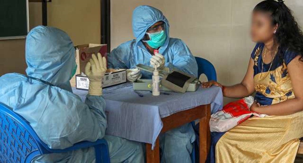 Nipah: Η Ινδία επιβάλλει περιορισμούς μετά τον θάνατο δύο ατόμων από τον ιό