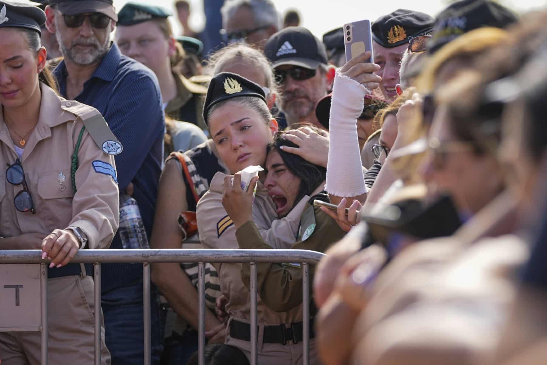 Έκρηξη σκοτώνει εκατοντάδες σε νοσοκομείο της Γάζας