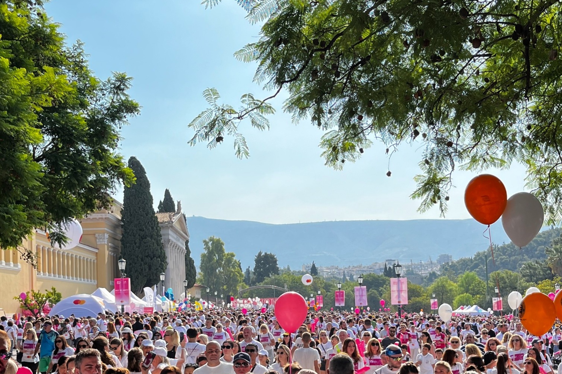 Race for the Cure 2023: 44.000 άτομα έτρεξαν ενάντια στον καρκίνο του μαστού