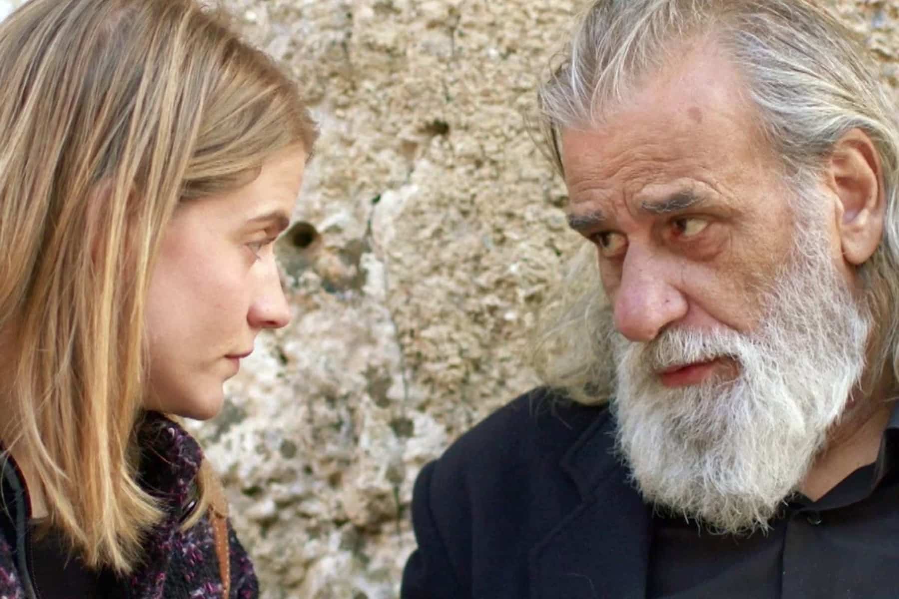 Η Παραλία 17/10: Ο Καραχάλιος επιστρέφει να εξιχνιάσει τον φόνο – απόψε στην ΕΡΤ