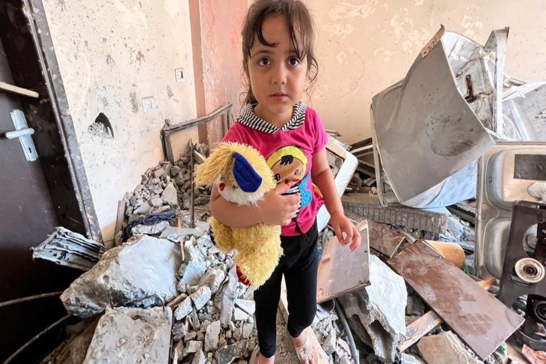 Το 83% των θυμάτων των ισραηλινών επιθέσεων στη Γάζα είναι άμαχοι – το 39% παιδιά