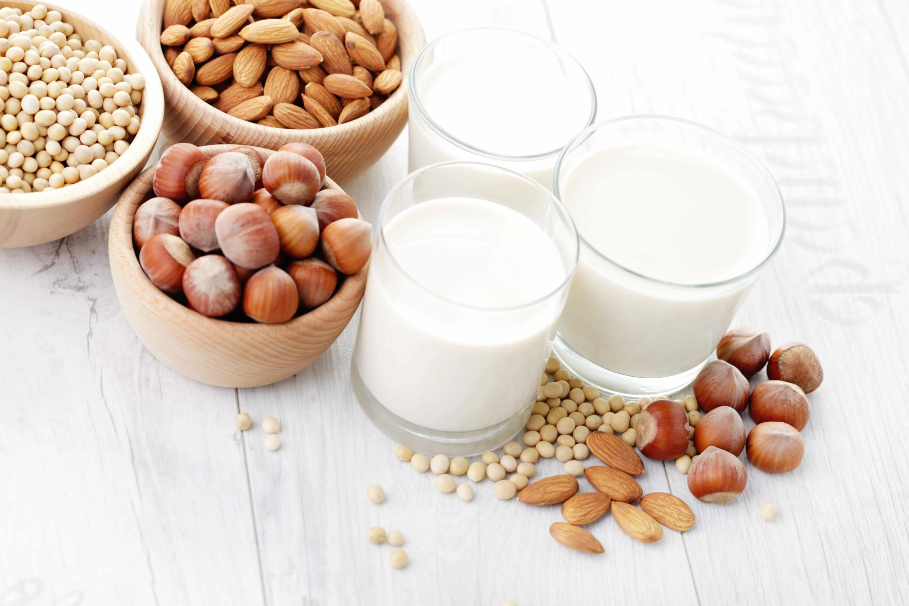 Γάλα: Γιατί το γάλα από ξηρούς καρπούς είναι πιο υγιεινό;