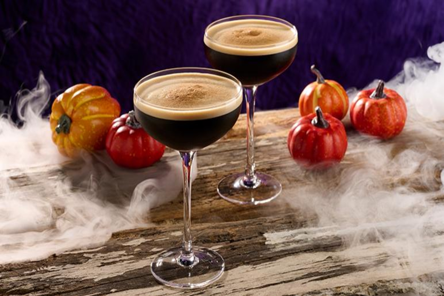 Pumpkin espresso martini: Υπέροχο φθινοπωρινό κοκτέιλ με αρώματα καφέ και κολοκύθας