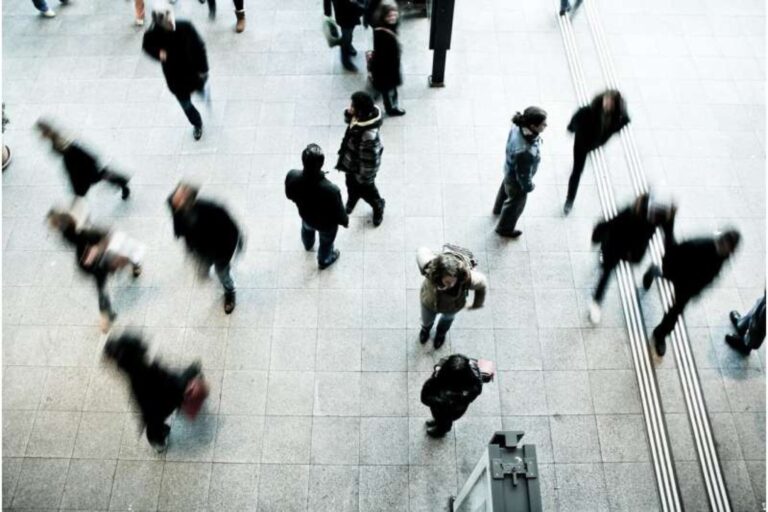Εμπιστοσύνη: Χτίζεται σταθερά μέσα από μικρές πράξεις συνέπειας