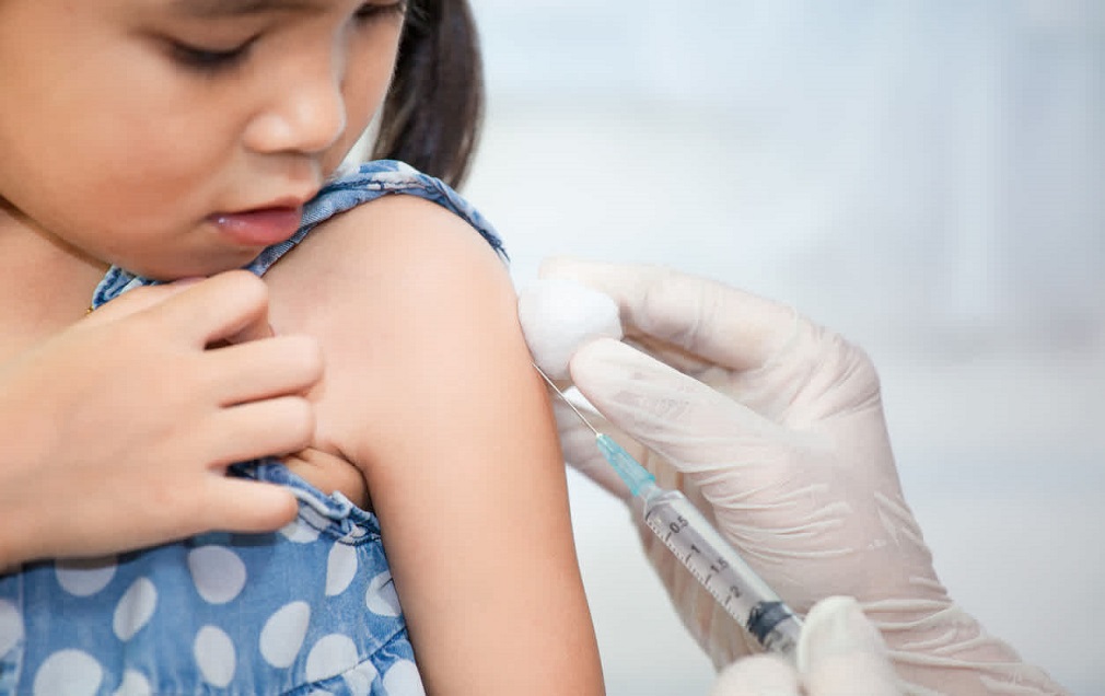 Γρίπη: Τι λέει μια παιδίατρος της Mayo Clinic για το εμβόλιο κατά του ιού και τα παιδιά