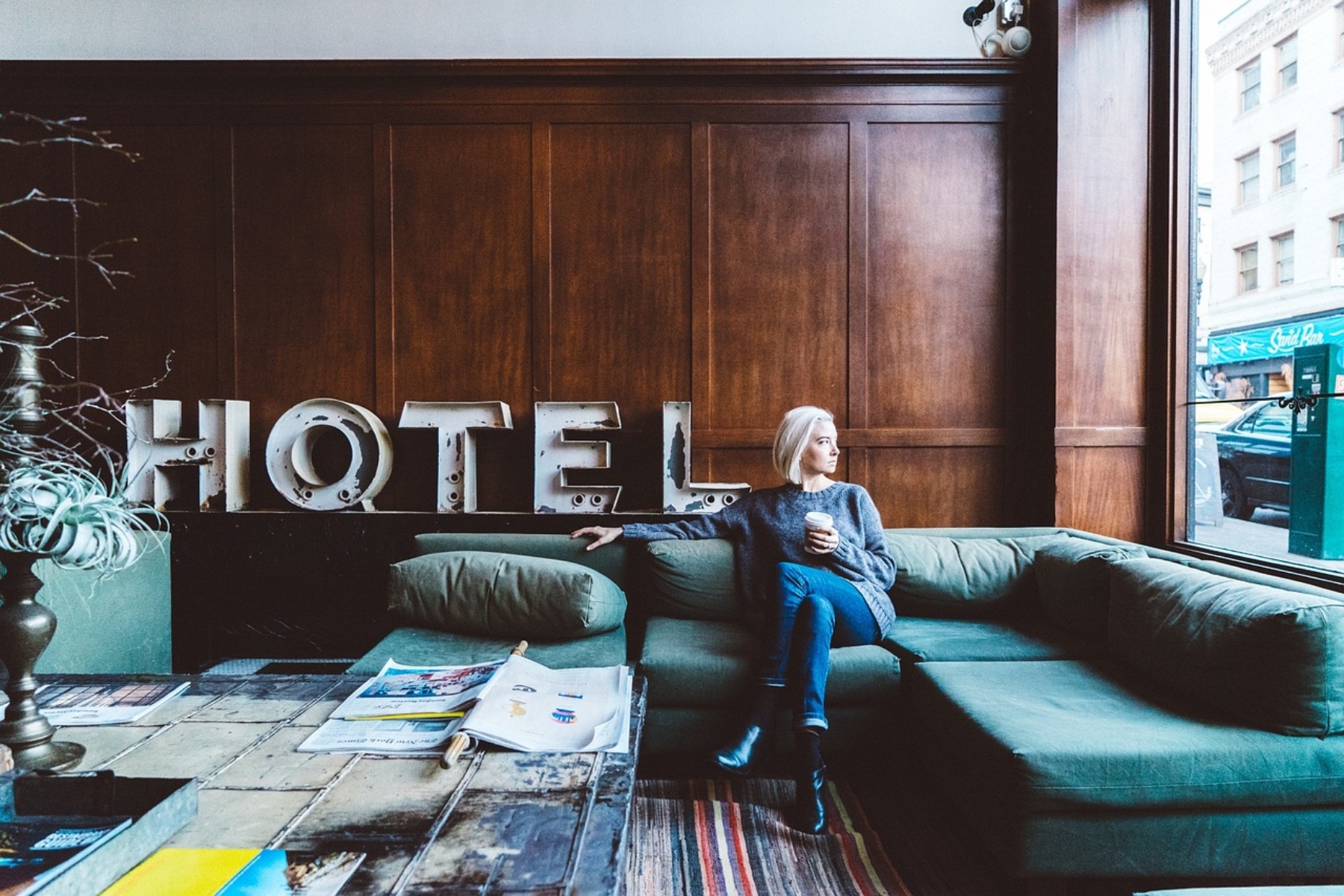 8 πράγματα που δεν πρέπει να κάνετε ποτέ στο ξενοδοχείο που μένετε