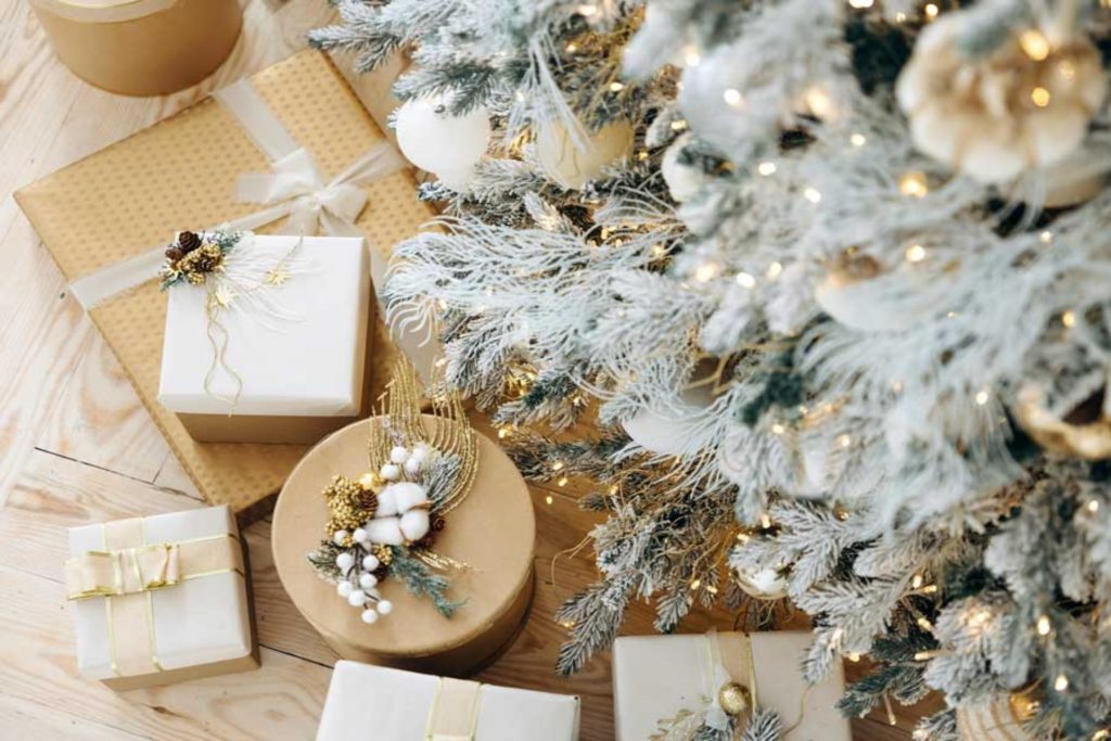 Χριστούγεννα - Ποιοι γιορτάζουν σήμερα 25 Δεκεμβρίου;
