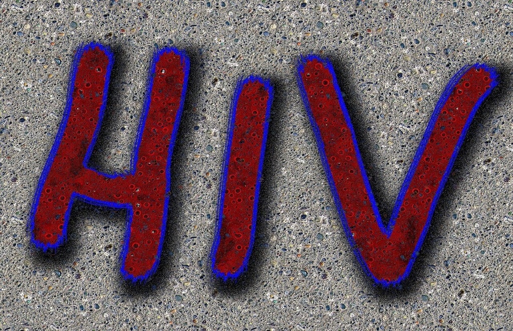 HIV: Πολωνική ΜΚΟ καταγγέλλει την έλλειψη σεξουαλικής διαπαιδαγώγησης καθώς τα κρούσματα αυξάνονται κατακόρυφα