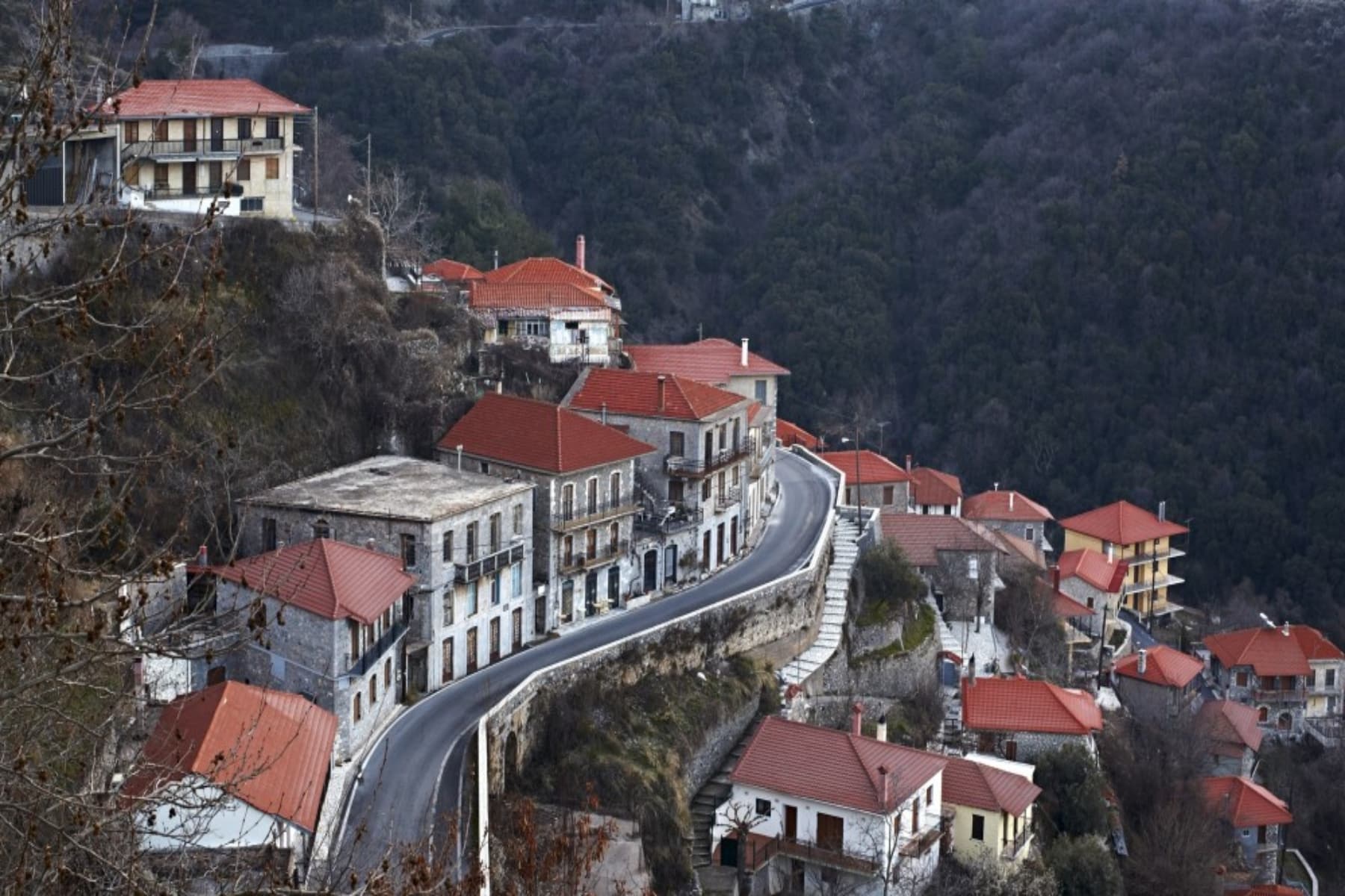 Καιρός 19/03: Βροχές και σποραδικές καταιγίδες αρχικά στα δυτικά