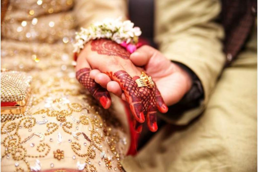 Η πρόοδος προς την εξάλειψη των γάμων παιδιών στην Ινδία έχει σταματήσει