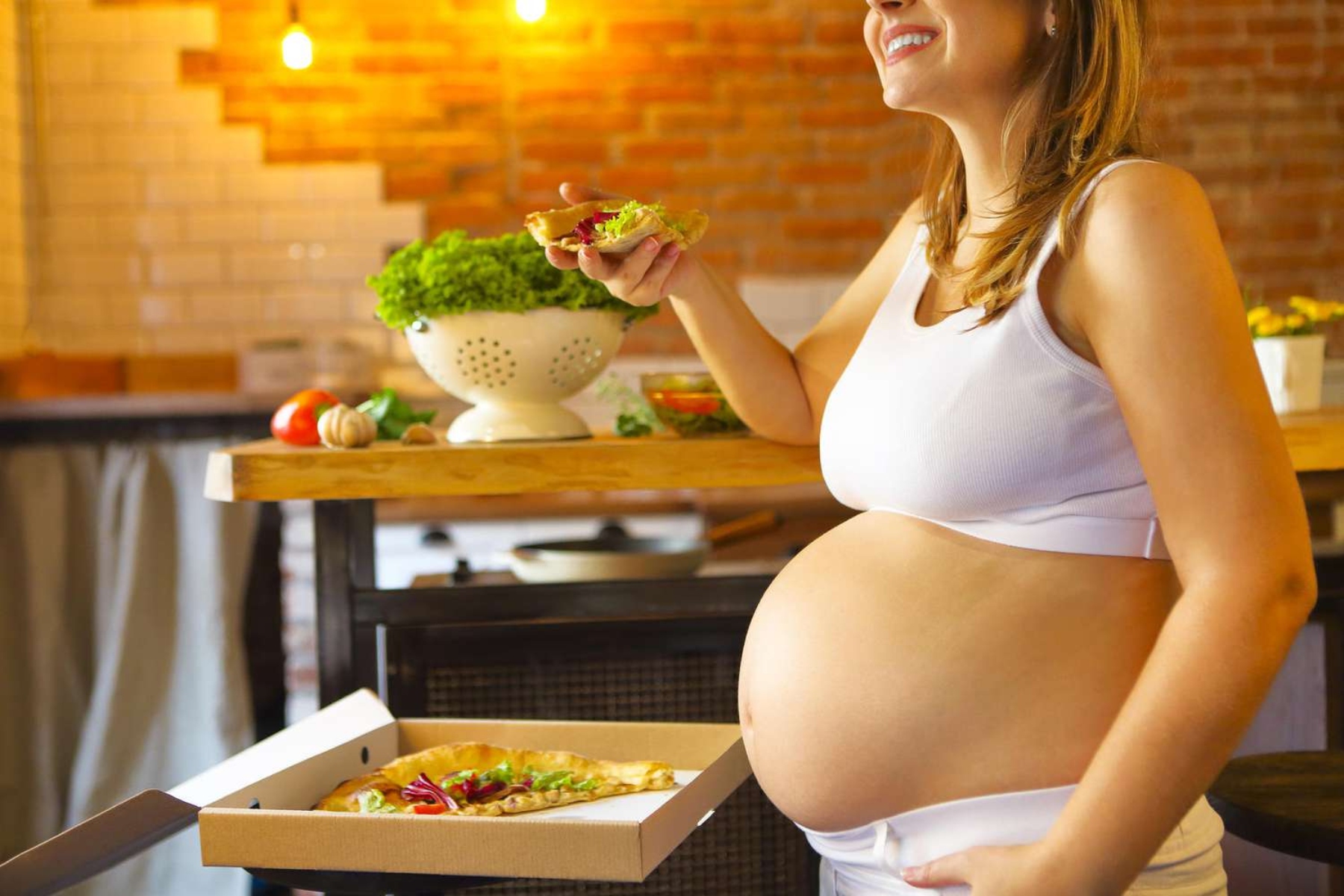 Ποιες τροφές προκαλούν καούρα κατά τη διάρκεια της εγκυμοσύνης;