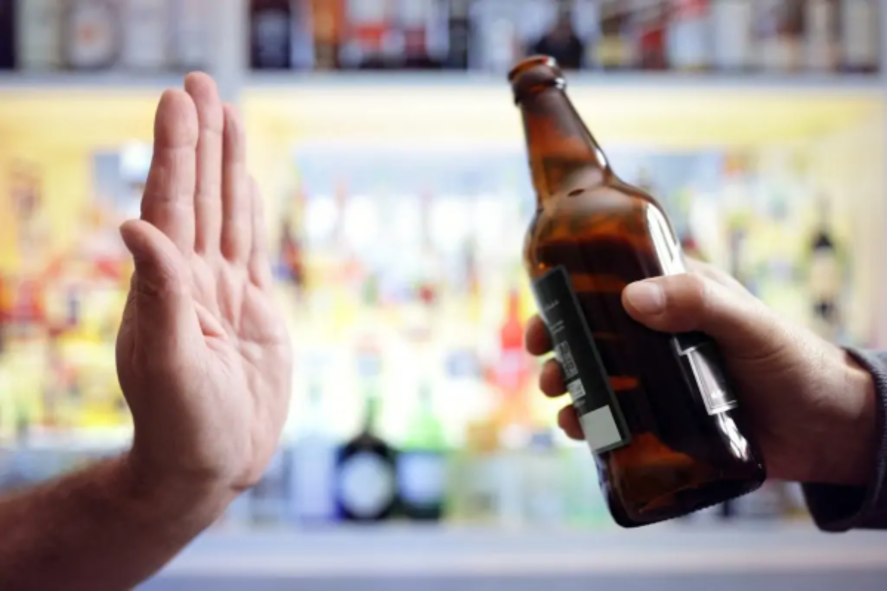 Υγεία ήπαρ: Τι πραγματικά συμβαίνει όταν  αποφασίσουμε να κόψουμε το αλκοόλ;