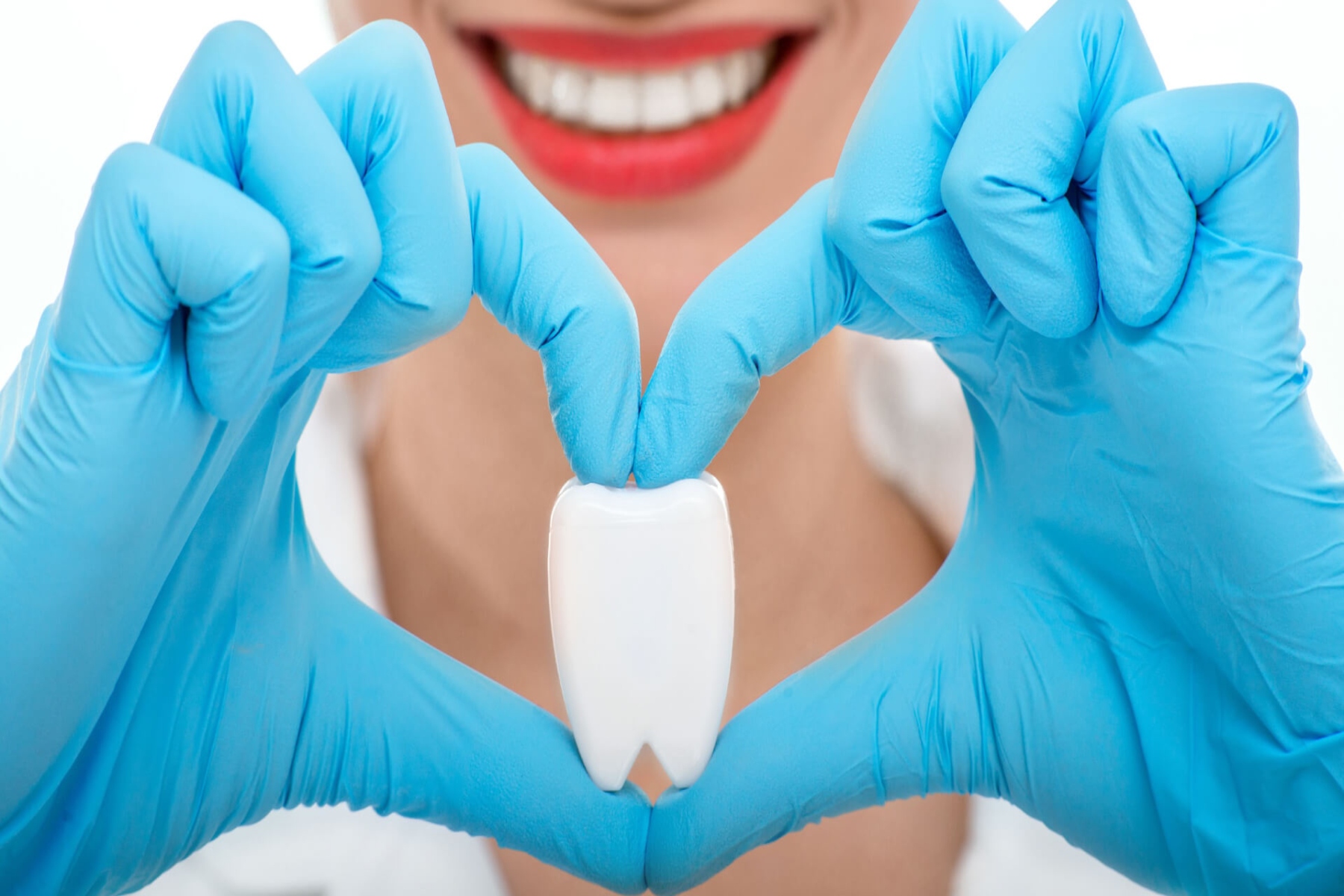 Οδοντική Υγεία: Επιλογές υγιεινού τρόπου ζωής για λαμπερό χαμόγελο