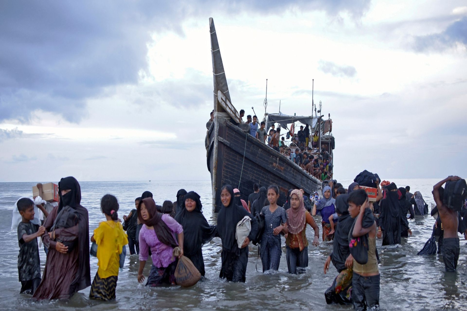 Γαύδος μετανάστες: Δεκάδες μετανάστες φτάνουν στην Γαύδο καθημερινά