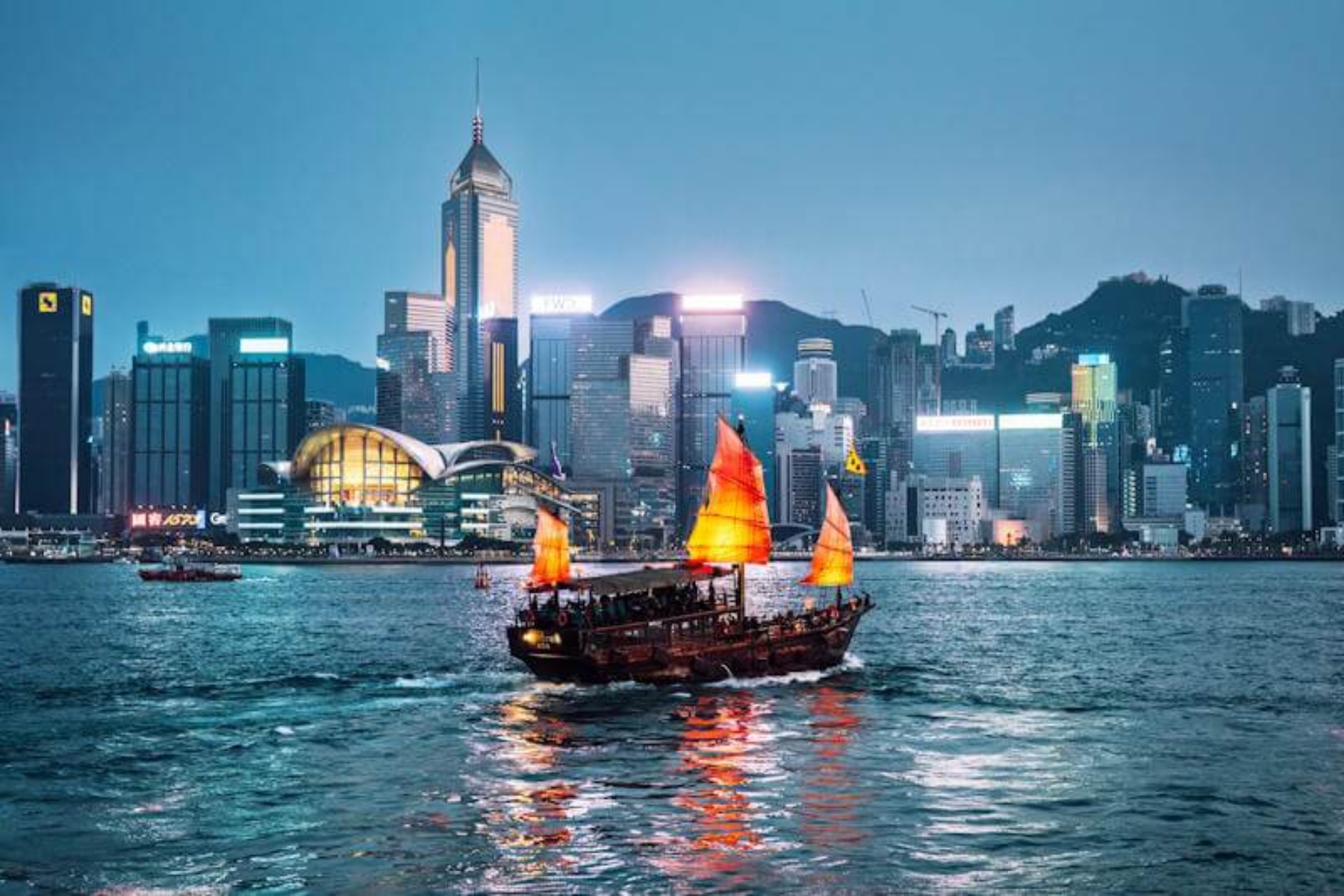Χονγκ Κονγκ: Ο ασφαλιστικός τομέας θα εκτοξευθεί στα 10,9 δισ. δολάρια έως το 2028