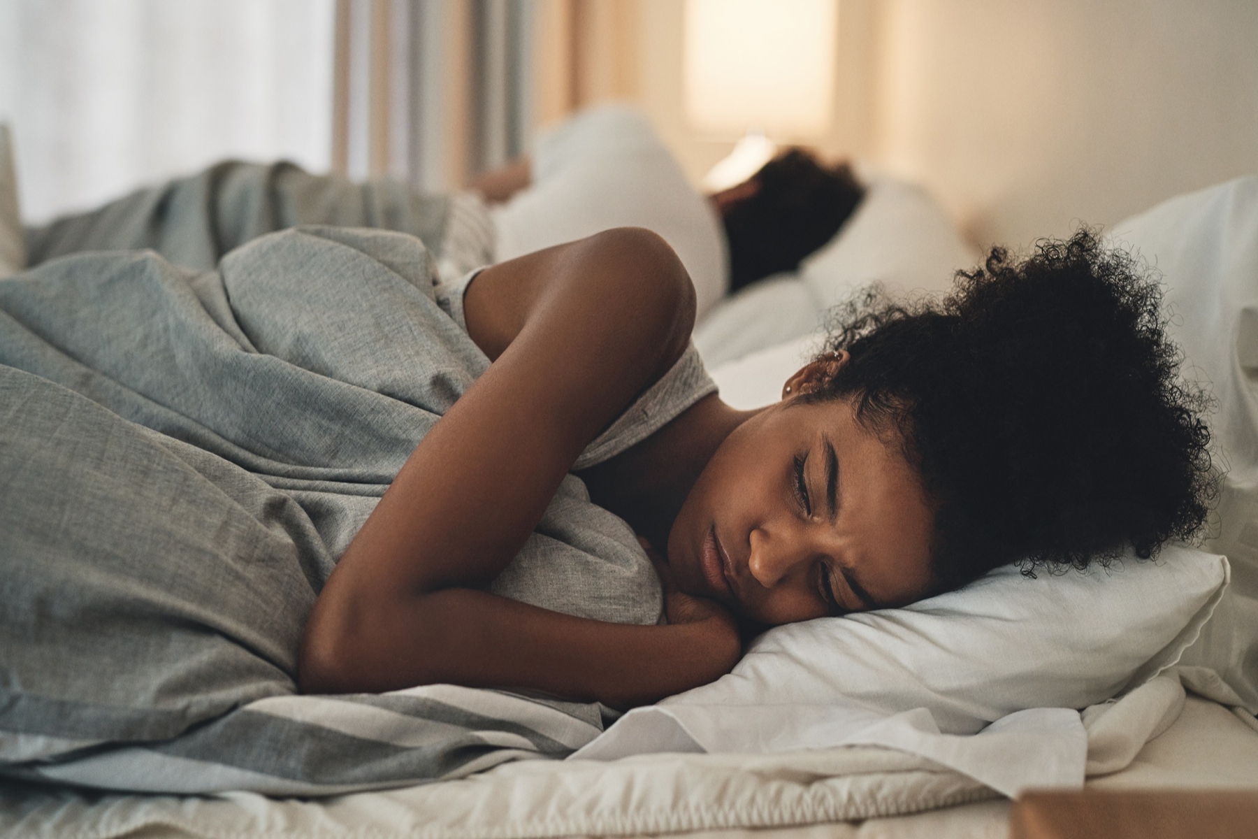 Καλύτερος ύπνος: Γιατί ο καλύτερος ύπνος μπορεί να επηρεάσει τη διάθεσή μας