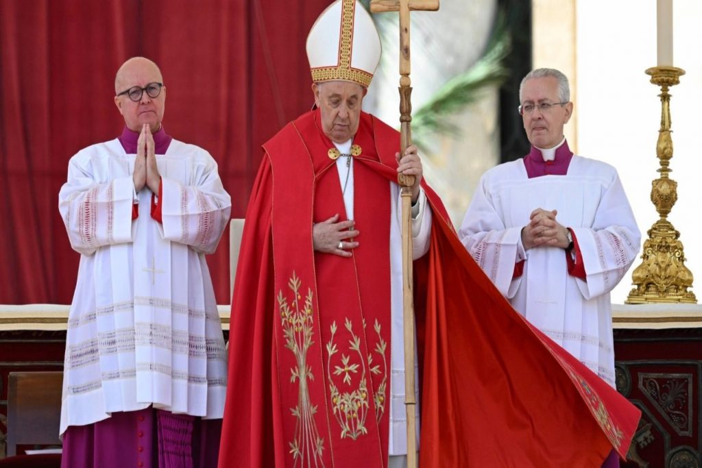 Ο Πάπας προσεύχεται για τα θύματα της τρομοκρατικής επίθεσης στη Μόσχα