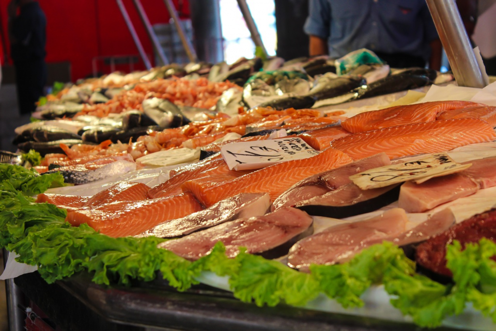 Πώς η κατανάλωση ενός λιπαρού ψαριού θα σε βοηθήσει να χάσεις κιλά