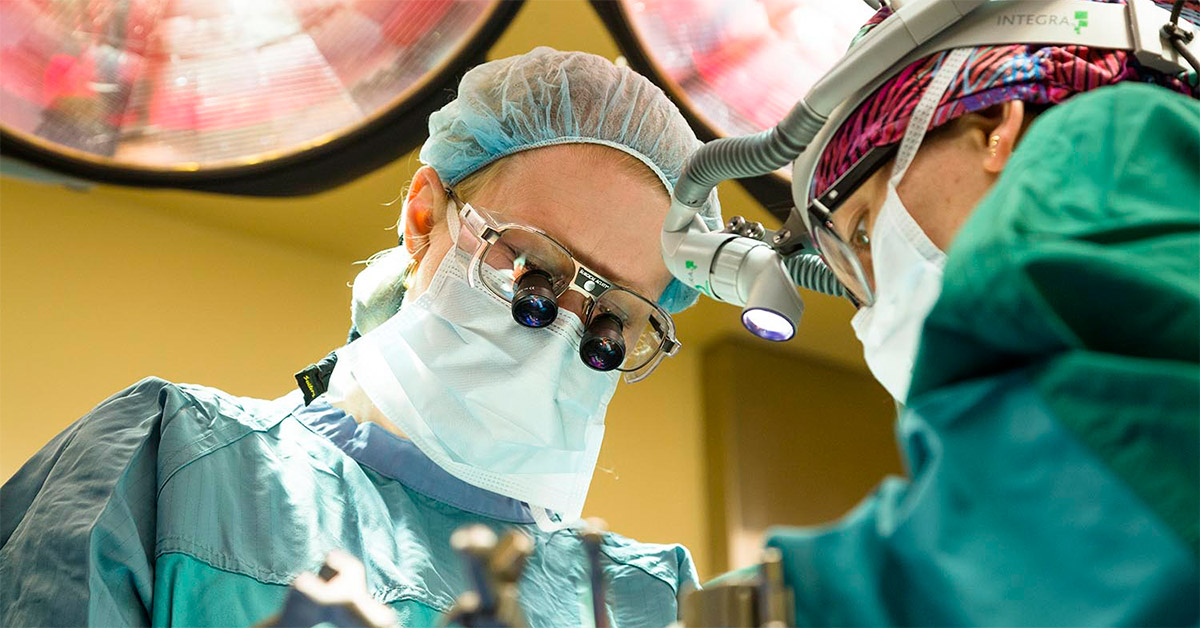Καρκίνος του Ορθού: Βελτιωμένα αποτελέσματα σε διαπιστευμένα για χειρουργική επέμβαση νοσοκομεία