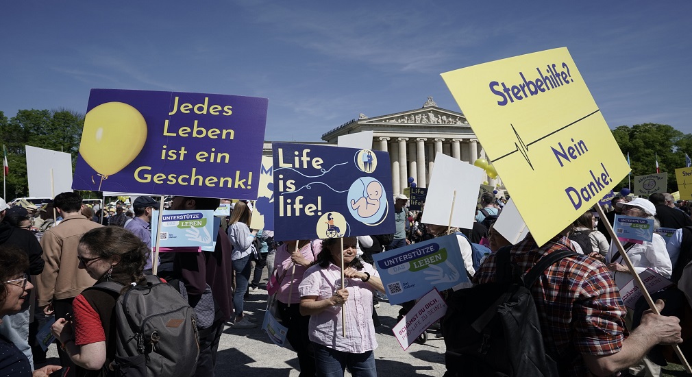 Άμβλωση Γερμανία: Αποποινικοποίηση κατά τις πρώτες 12 εβδομάδες της κύησης προτείνει ομάδα ειδικών