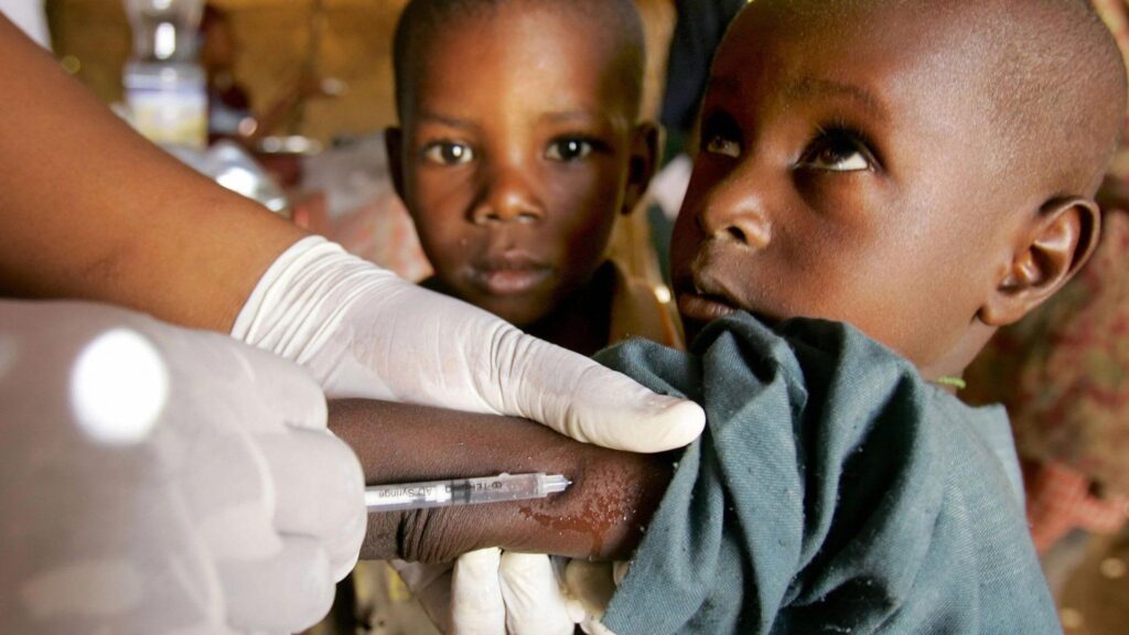 Μηνιγγίτιδα: Η Νιγηρία χρησιμοποιεί πρώτη το “επαναστατικό” εμβόλιο κατά της νόσου
