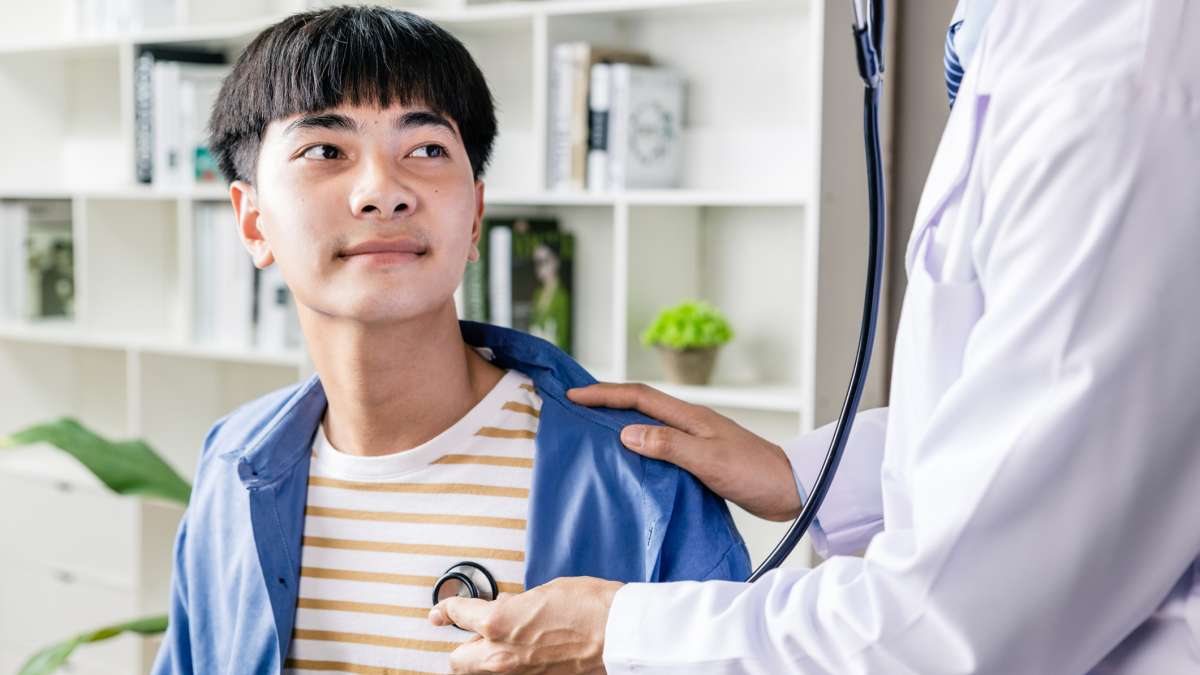 Εφηβεία: Γιατί οι έφηβοι χρειάζονται χρόνο με τον γιατρό τους