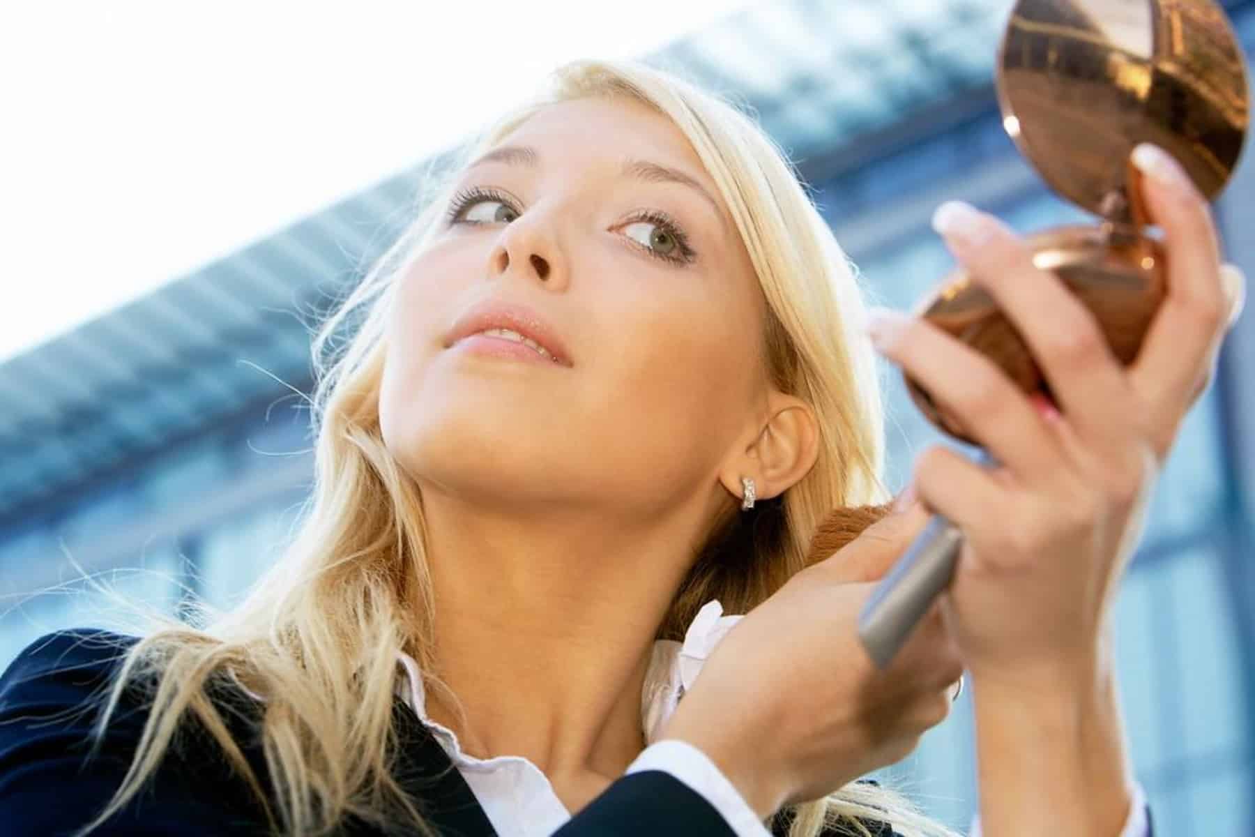 Μακιγιάζ καύσωνας: Πως να ανανεώσεις το μακιγιάζ σου μέσα στον καύσωνα