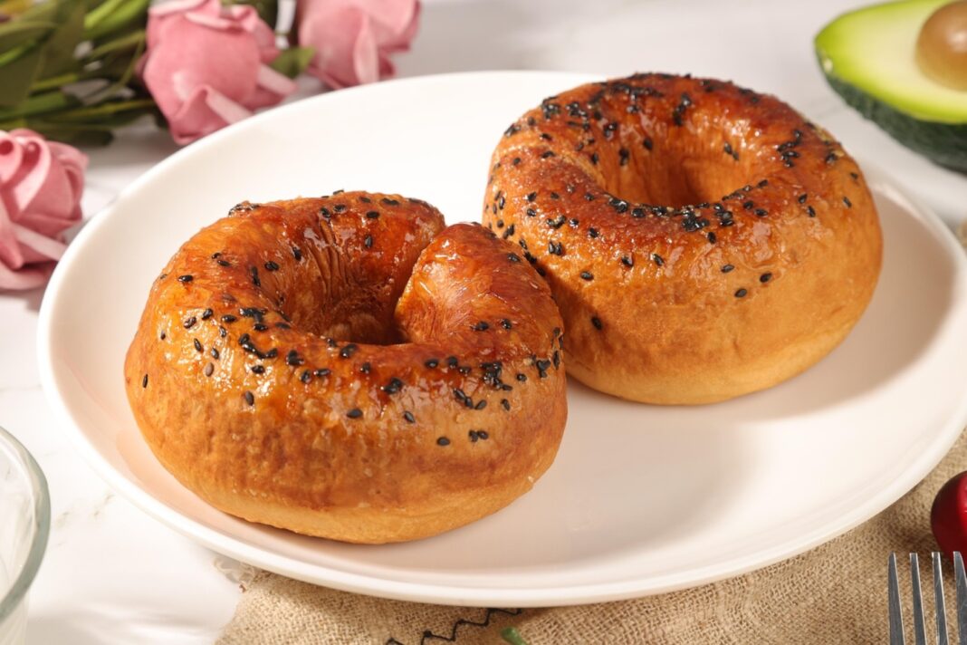 Σπιτικά Bagels : Πώς να φτιάξετε σπιτικό ψωμί Bagel βήμα προς βήμα;