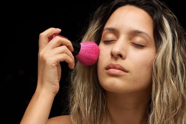 women makeup 2322876 1920 e1632996580186 1