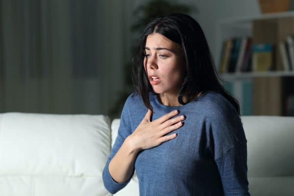 How to Cope With Crippling Anxiety and Knowing When to Seek Treatment e1681068208172
