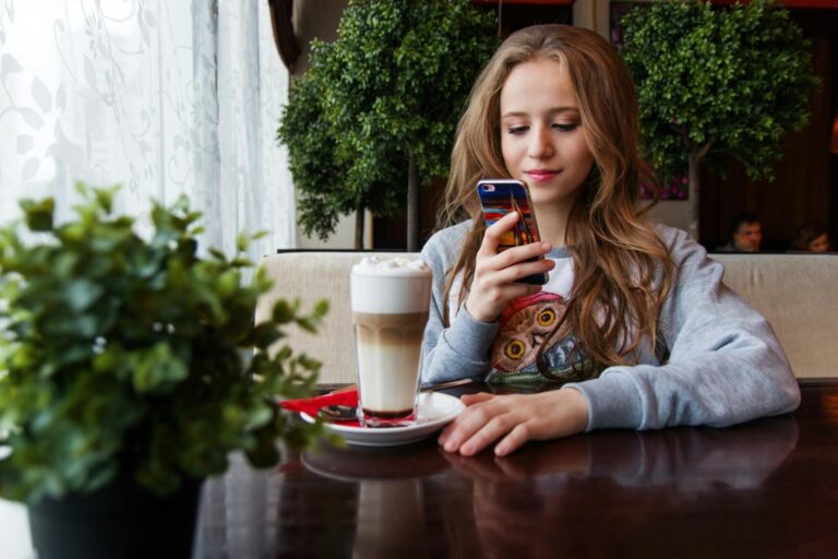 Πώς τα δεδομένα των smartphones προβλέπουν την παραγωγικότητα της εργασίας