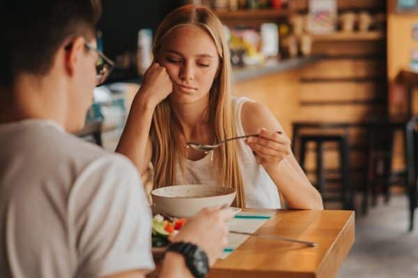 woman with no appetite e1673600397759