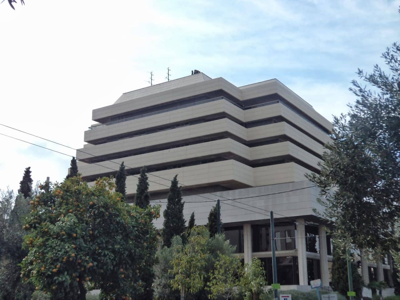 onasio e1490941850293