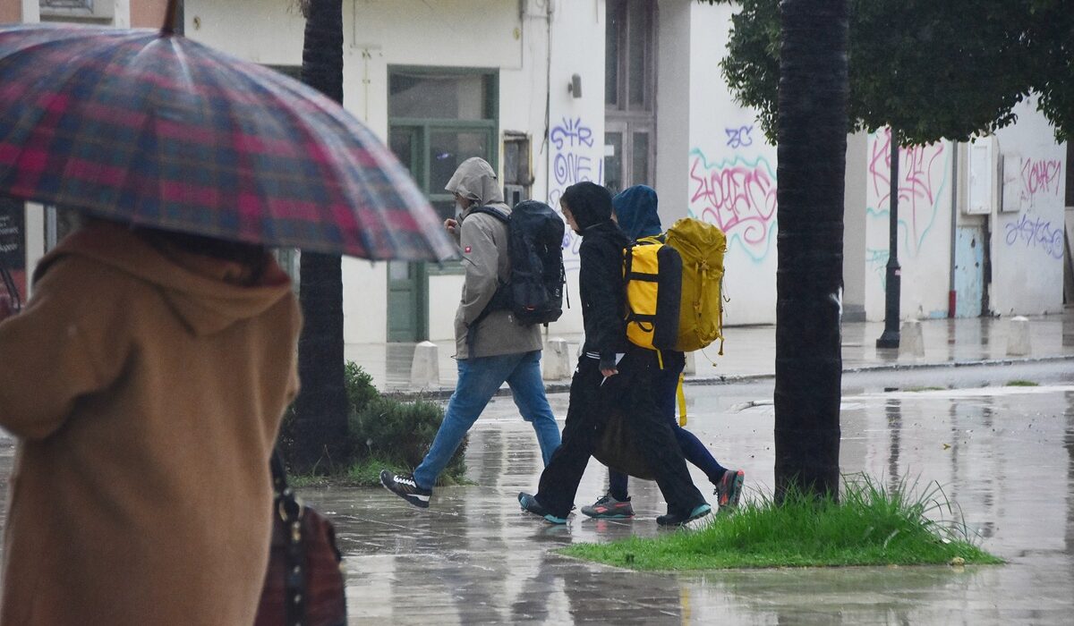 Καιρός: Βροχές την Πέμπτη-Μικρό καλοκαιράκι από την Παρασκευή