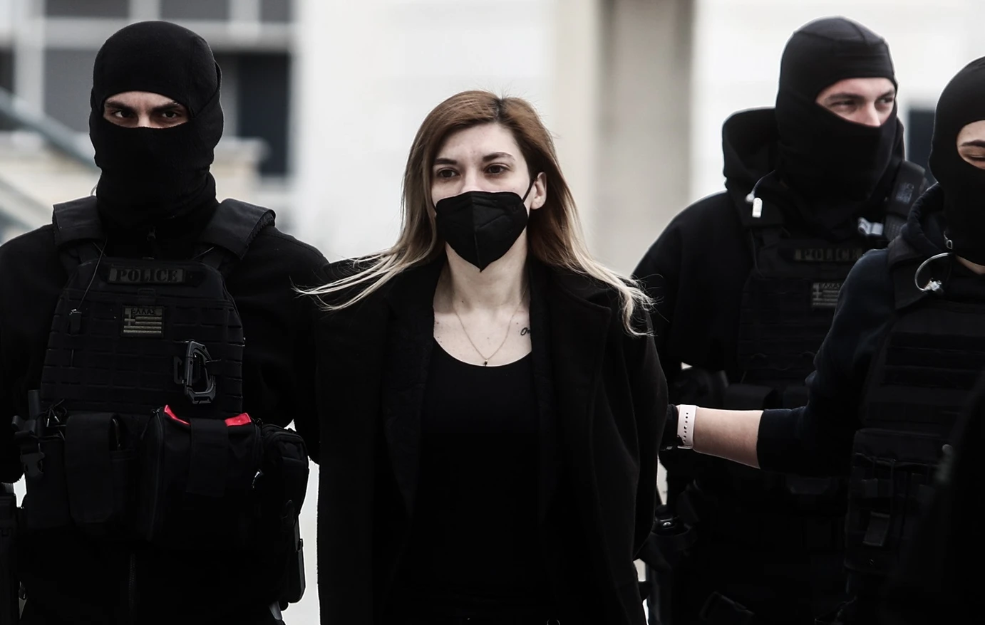 Ρούλα Πισπιρίγκου: Διαγνώστηκε με σοβαρή μορφή ερυθηματώδους λύκου – «Υποφέρει από αφόρητους πόνους, έχει χάσει πάνω από 30 κιλά»