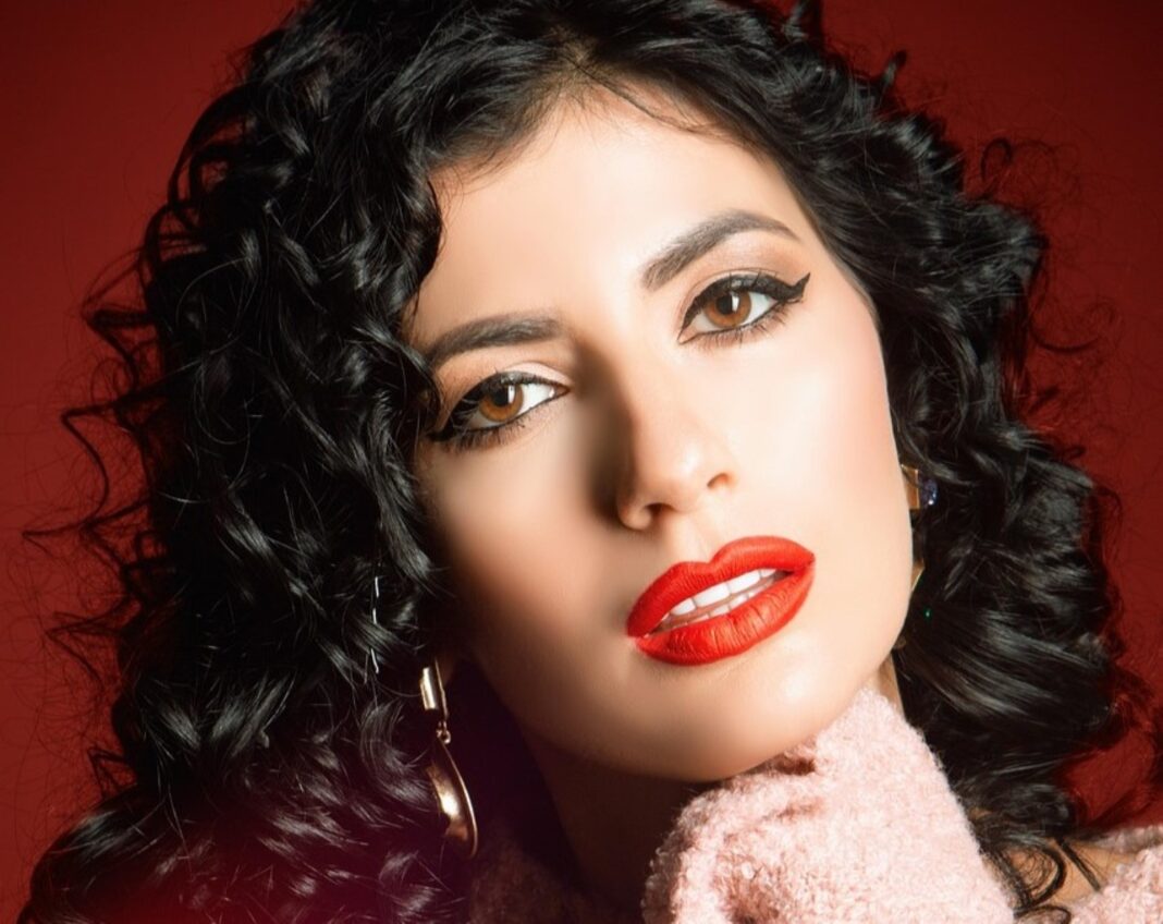 Silver Sunset Eyes: Η Νέα Τάση στο Μακιγιάζ Ματιών