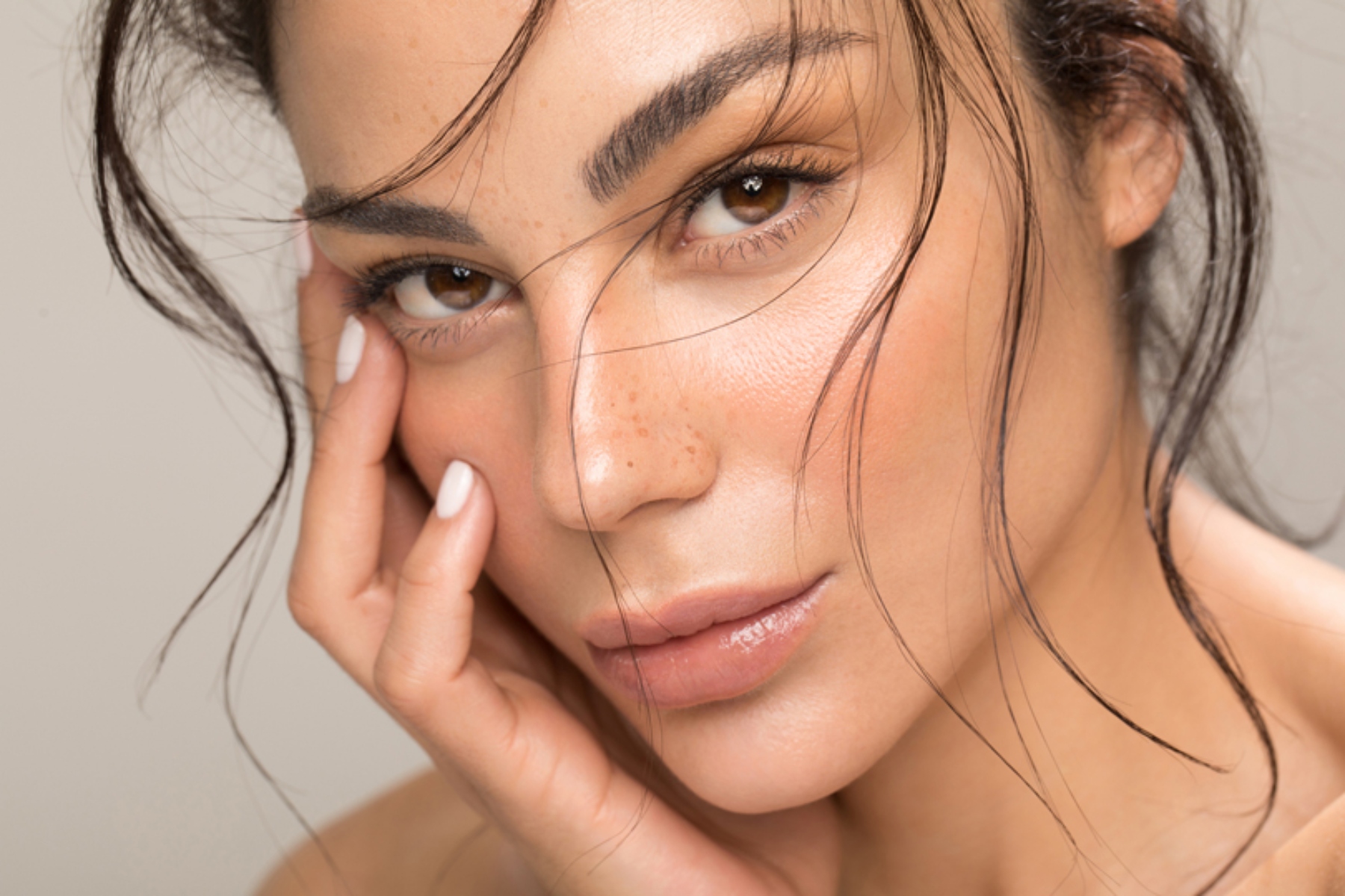 Butter Skin: Το νέο κορεάτικο trend για δέρμα απαλό και λαμπερό σαν βούτυρο