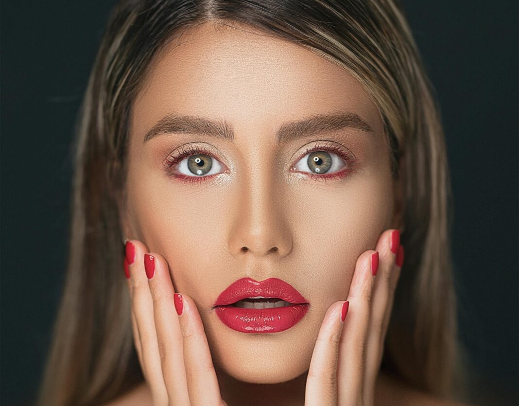 Μακιγιάζ: Χρώματα χειλιών για τον Χειμώνα 2025