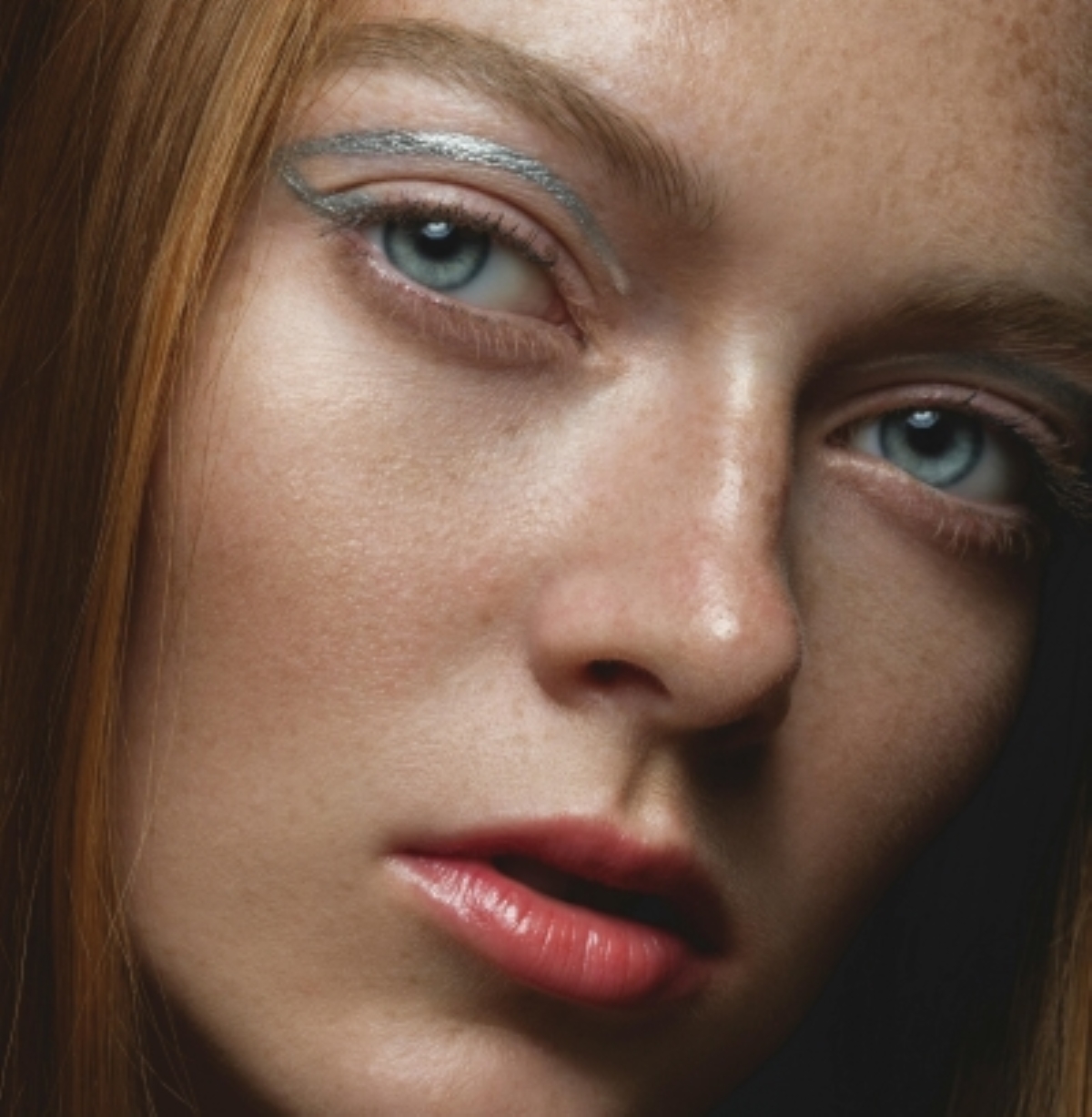 Μακιγιάζ: Η άνοδος του δημιουργικού Eyeliner στον κόσμο της ομορφιάς
