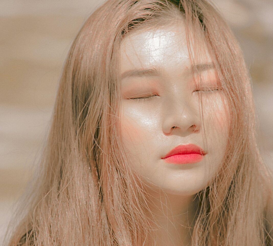 Lip Stain : Το Μυστικό για Φυσικά Χείλη με Διάρκεια Όλη Μέρα