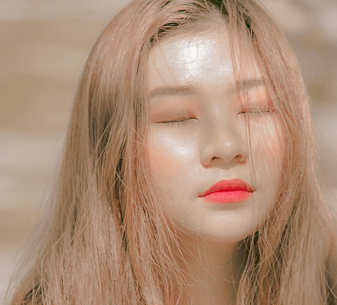 Lip Stain: Το μυστικό για φυσικά χείλη με διάρκεια όλη μέρα