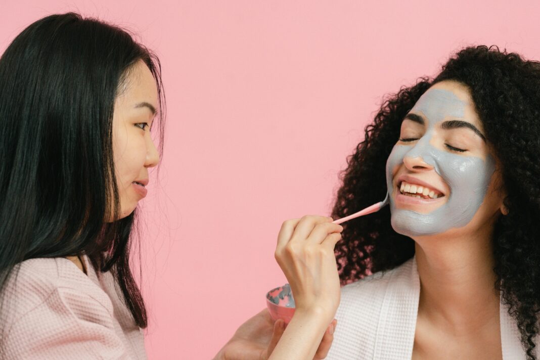Face Lifting Masks: Άμεση Σύσφιξη και Λάμψη στο Σπίτι