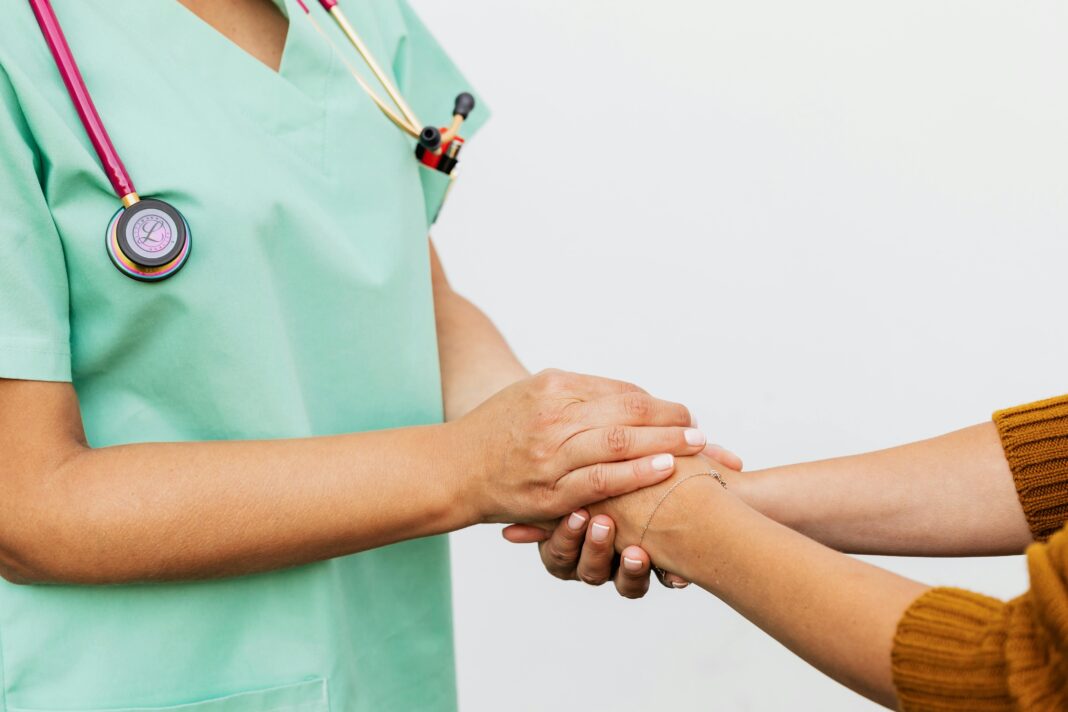 NHS: Νέα στρατηγική αλλάζει τα δεδομένα για την υγεία των γυναικών στην Αγγλία