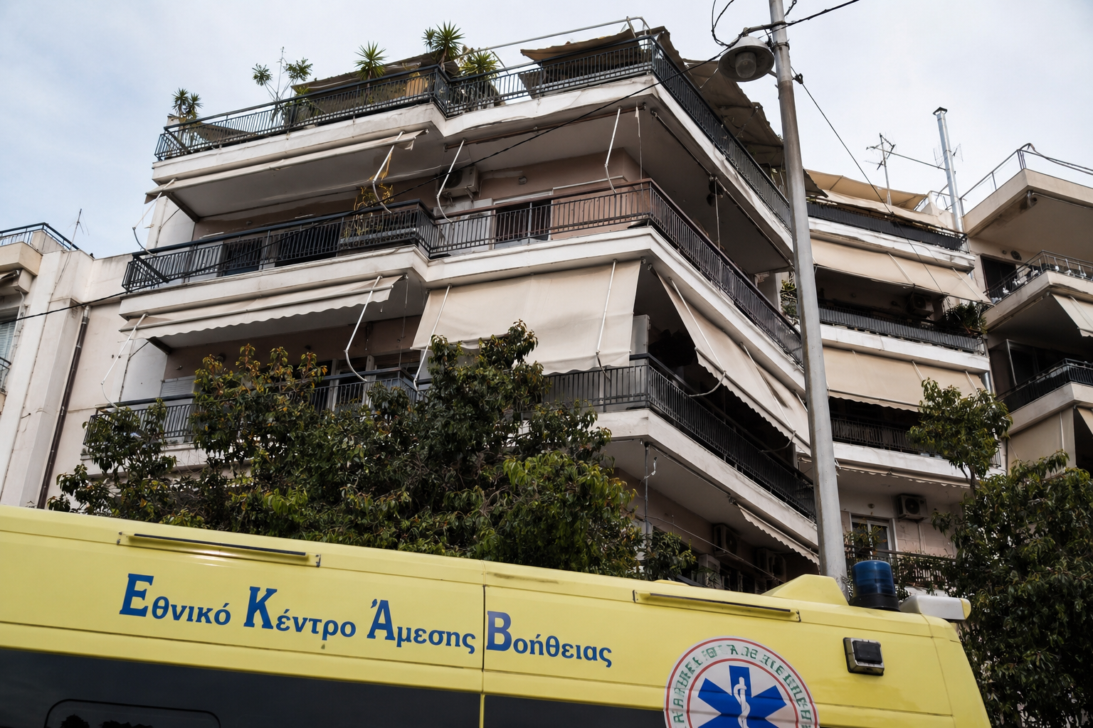 Ηλιούπολη: Κρίσιμη η κατάσταση της 17χρονης – Αυξημένη επαγρύπνηση στις δομές ψυχικής υγείας